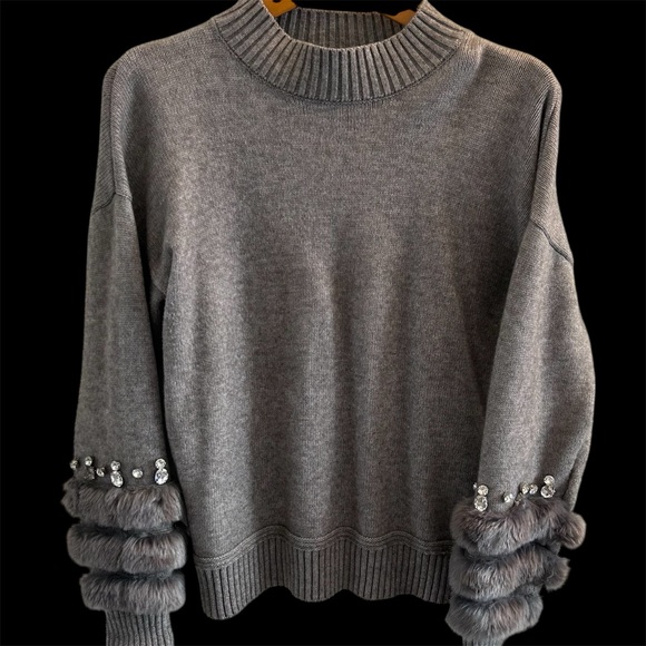 cliche Sweaters - Cliche Gray Sweater with Fur and Rhinestone Details Size small